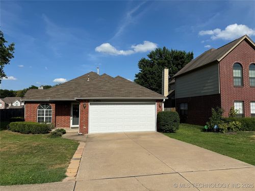 1341 Willow Ave, Broken Arrow, OK, 74012-9142 | Card Image