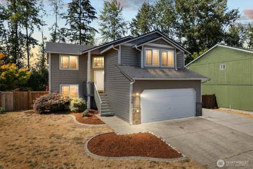 17928 66th Avenue Ct E, Puyallup, WA, 98375-2465 | Card Image