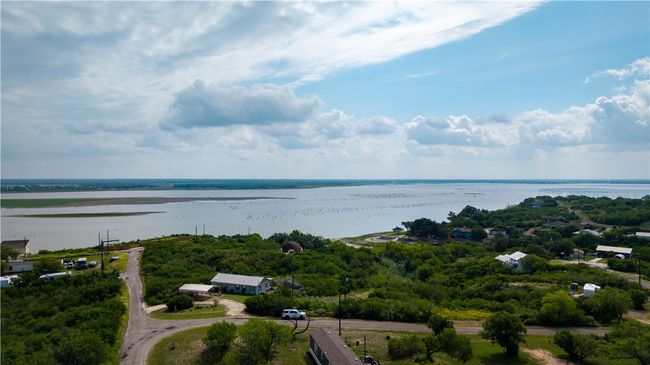 100 Vista 11 Ln, House other with 2 bedrooms, 2 bathrooms and 7 parking in Sandia TX | Image 30