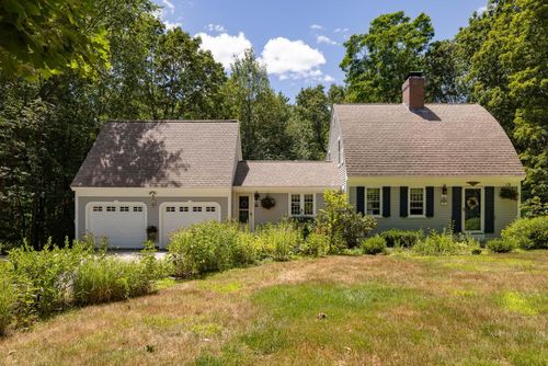 153 Ash Swamp Rd, Newmarket, NH, 03857-2073 | Card Image