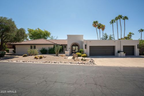 8641 E Clubhouse Way, Scottsdale, AZ, 85255-4293 | Card Image