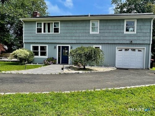 17 Kingsbury Rd, Norwalk, CT, 06851-5606 | Card Image
