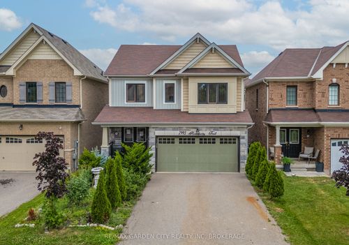 7993 Hackberry Trail, Niagara Falls, ON, L2H0P1 | Card Image
