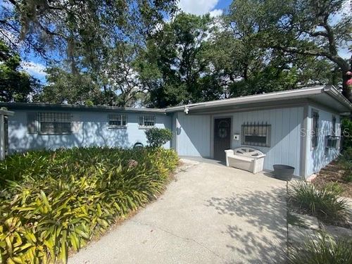 10714 N Central Ave, Tampa, FL, 33612-6706 | Card Image