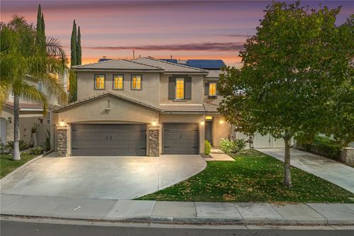26586 Weston Hills Dr, Murrieta, CA, 92563-4309 | Card Image