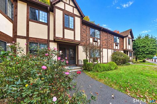 562-562 Swanson Cres, Milford, CT, 06461-2735 | Card Image