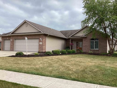 10414 Hawk Stream Trl, Hoagland, IN, 46745-9627 | Card Image