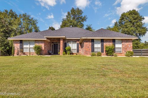 16123 Brookfield Dr, Gulfport, MS, 39503-4910 | Card Image