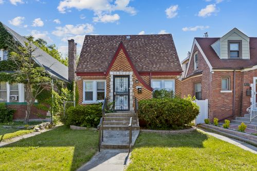 8519 S King Dr, Chicago, IL, 60619-6035 | Card Image