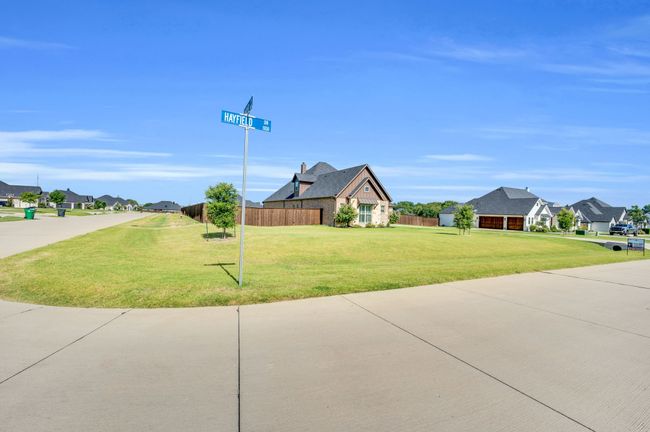 View of front facade featuring a residential view | Image 35