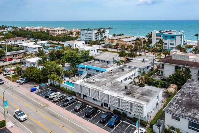 APT-17 - 4228 N Ocean Dr, Condo with 0 bedrooms, 1 bathrooms and null parking in Lauderdale By The Sea FL | Image 25