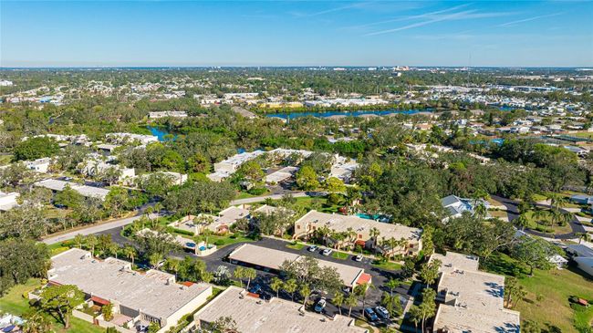 527 Spring Lakes Blvd, Condo with 2 bedrooms, 2 bathrooms and null parking in BRADENTON FL | Image 26