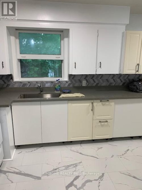 main-floor-224 Finch Avenue E, Toronto (Newtonbrook East), ON, M2N4R9 | Card Image