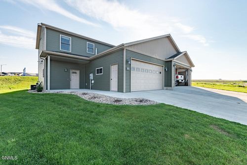 6941 Butler Loop, Lincoln, ND, 58504-9028 | Card Image