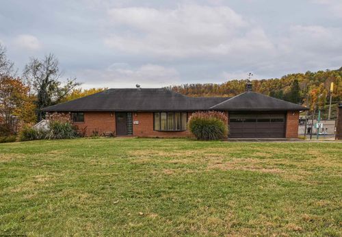 100 Goodwin Ct, Nutter Fort, WV, 26301-3949 | Card Image