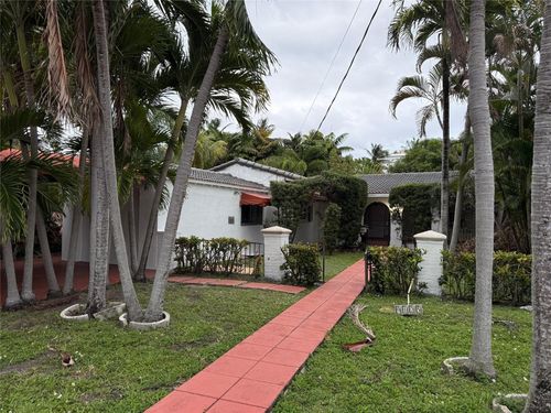 9125 Byron Ave, Surfside, FL, 33154-3136 | Card Image