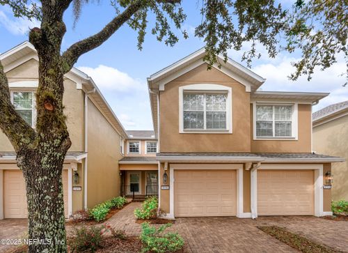 38e-8686 Little Swift Circle, Jacksonville, FL, 32256 | Card Image