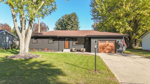 1757 N Sierra Way, Stevensville, MI, 49127-9633 | Card Image