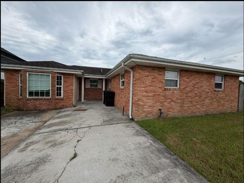 7532 Patricia St, Arabi, LA, 70032-2042 | Card Image