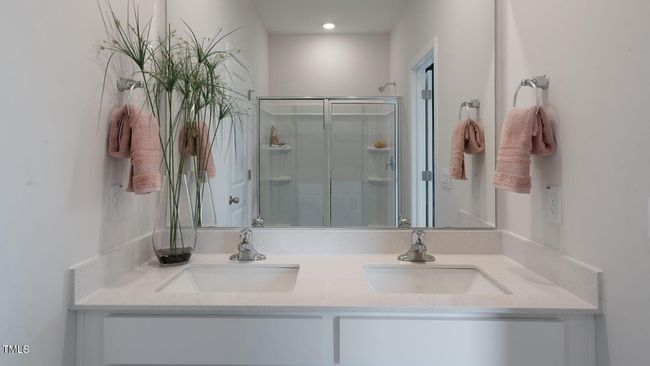 Bathroom | Image 30