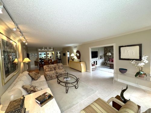 106-625 Oaks Drive, Pompano Beach, FL, 33069 | Card Image