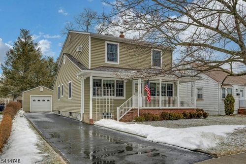 101 Schuyler Ave, Pompton Lakes, NJ, 07442-1125 | Card Image