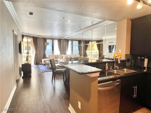 215-230 E Flamingo Rd, Las Vegas, NV, 89169-0307 | Card Image