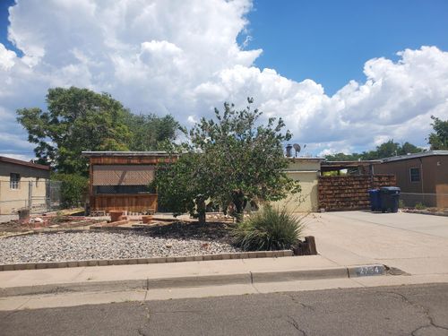 2734 Madison St Ne, Albuquerque, NM, 87110-3012 | Card Image