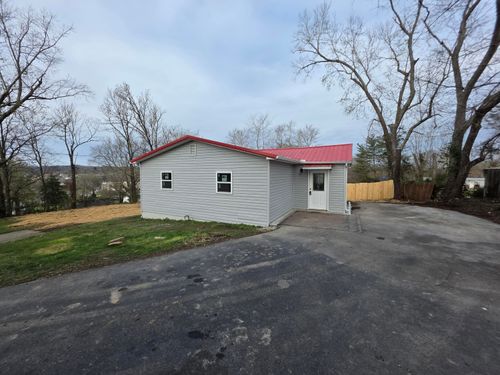 720 Green St, Corbin, KY, 40701-1048 | Card Image