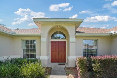 4946 Se 37 Th Avenue, House other with 3 bedrooms, 2 bathrooms and null parking in Ocala FL | Image 2