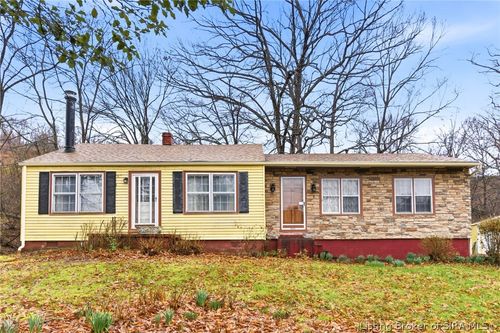128 Powder House Ln, New Albany, IN, 47150-6057 | Card Image