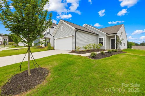130 Slalom St, Statesville, NC, 28677-8483 | Card Image