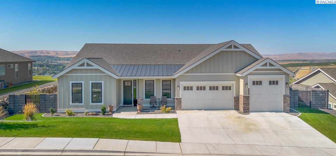 Skyview Loop, Richland, WA 99352