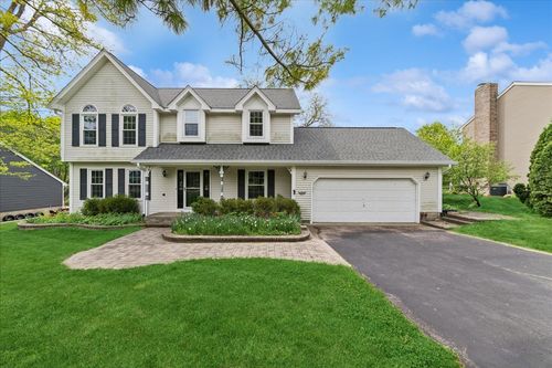 1335 Gaslight Dr, Algonquin, IL, 60102-3256 | Card Image