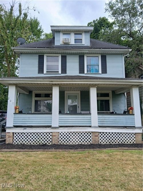 207 E Lucius Ave, Youngstown, OH, 44507-1970 | Card Image