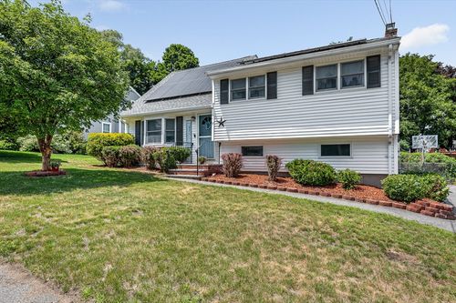 6 Surrey Rd, Woburn, MA, 01801-4734 | Card Image