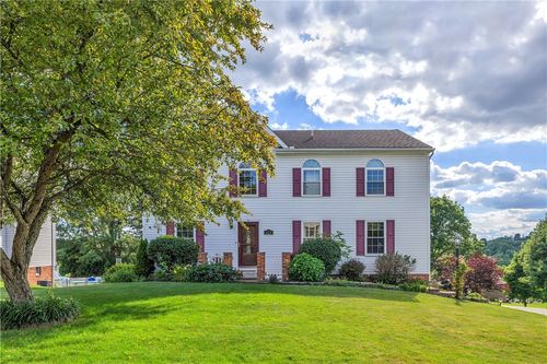 420 Lexington Dr, Greensburg, PA, 15601-9152 | Card Image