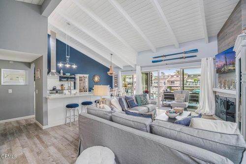 4624 Falkirk Bay, Oxnard, CA, 93035-3700 | Card Image