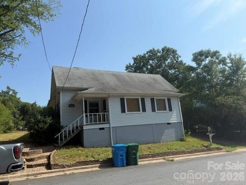 812 Mill St, Albemarle, NC, 28001-3834 | Card Image