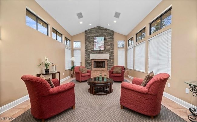 APT-110C - 3800 Rosemont Blvd, Condo with 2 bedrooms, 2 bathrooms and null parking in Fairlawn OH | Image 25