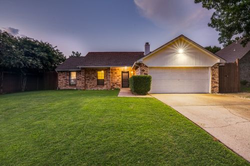 8206 Spinnaker Cv, Rowlett, TX, 75089-9117 | Card Image