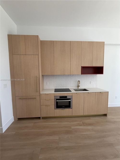 1110-90 Ne 32nd St, Miami, FL, 33137 | Card Image
