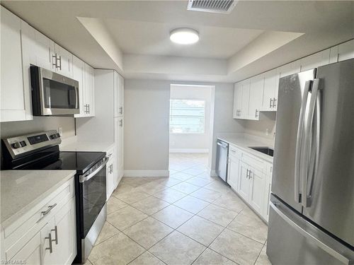 11-10725 Wilson St, BONITA SPRINGS, FL, 34135-5429 | Card Image