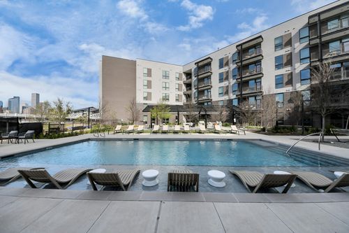 apt-226-2810 Riverby Rd, Houston, TX, 77020-2057 | Card Image