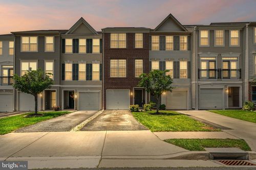 15635 John Diskin Cir, WOODBRIDGE, VA, 22191-6534 | Card Image