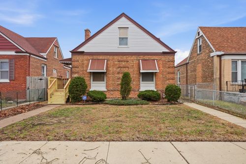 10941 S Avenue C, Chicago, IL, 60617-6828 | Card Image