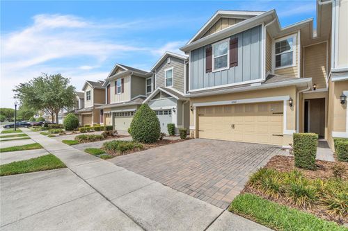 1262 E 10th St, APOPKA, FL, 32703-5425 | Card Image