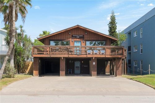 130 E Gardenia St, South Padre Island, TX, 78597-7211 | Card Image