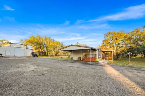 1218 Eagle Creek Dr, Floresville, TX, 78114-9209 | Card Image