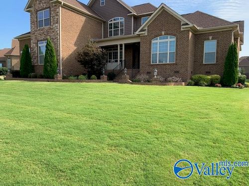 123 Forest Ridge Dr, Huntsville, AL, 35806-3101 | Card Image